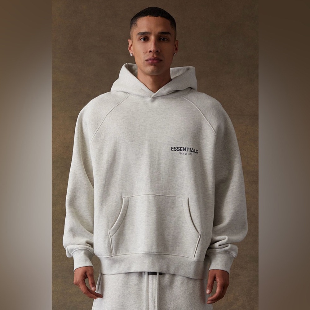 NWT Unisex Essentials Fear Of God Essentials Light Oatmeal Hoodie Size L